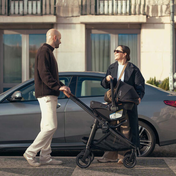 SWIV + PIPA urbn Travel System - Image 9